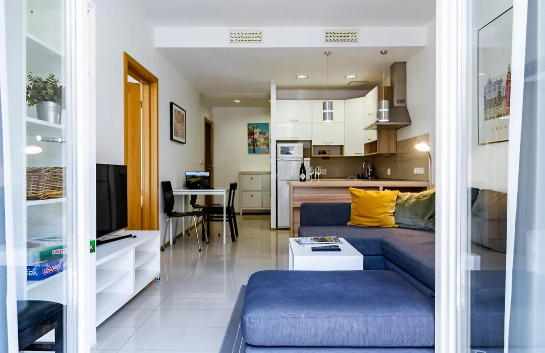 Yourplace Biskupia Old Town Apartments-1
